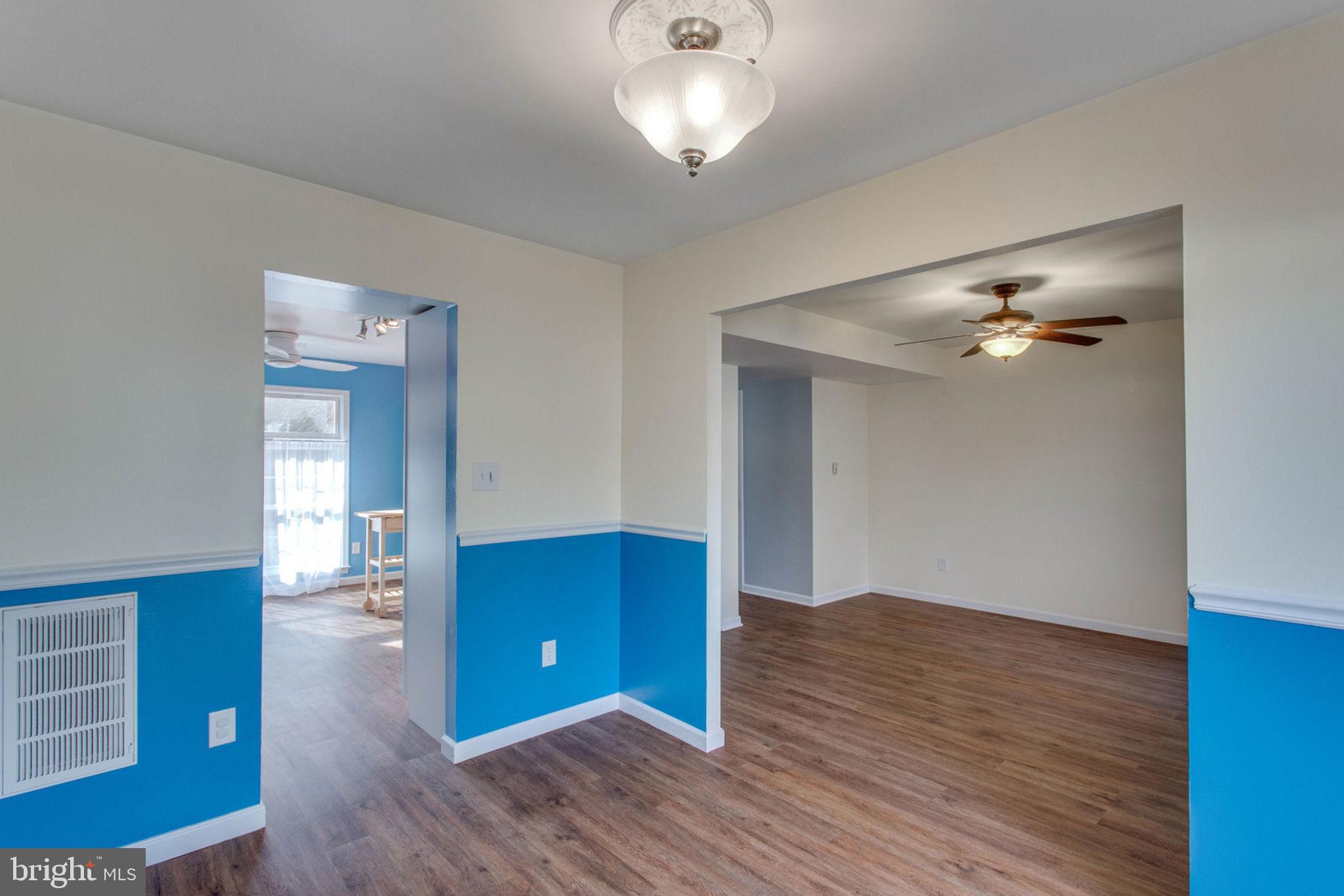 9530 Burdett Road Burke, VA 22015 - Photo 9 of 31 Living Room/Dining Room