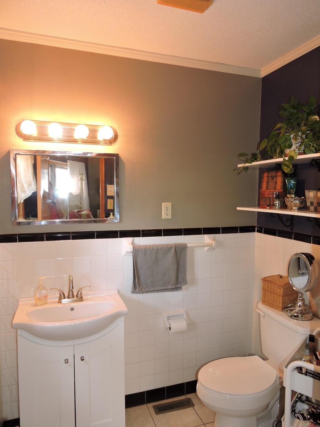 2142 Stephenson Road Hillsboro, TN 37342 - Photo 14 of 29 Bathroom 2