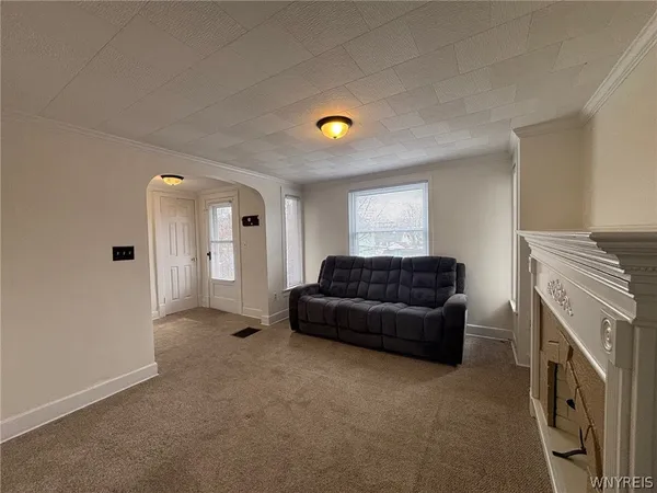 $1,250 | 232 Columbus Avenue, Buffalo, NY 14220