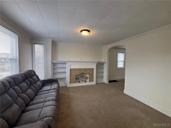 $1,250 | 232 Columbus Avenue, Buffalo, NY 14220