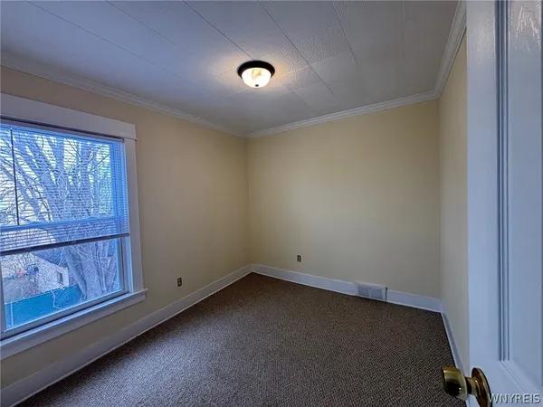 $1,250 | 232 Columbus Avenue, Buffalo, NY 14220