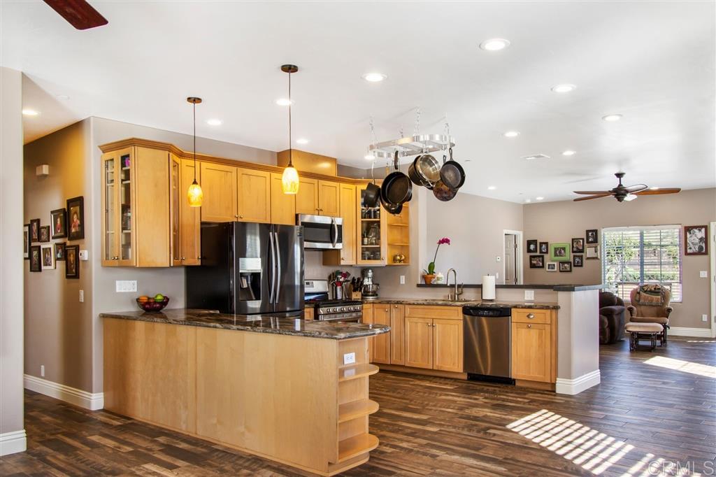 30403 Miller Road Valley Center, CA 92082 - Photo 5 of 22