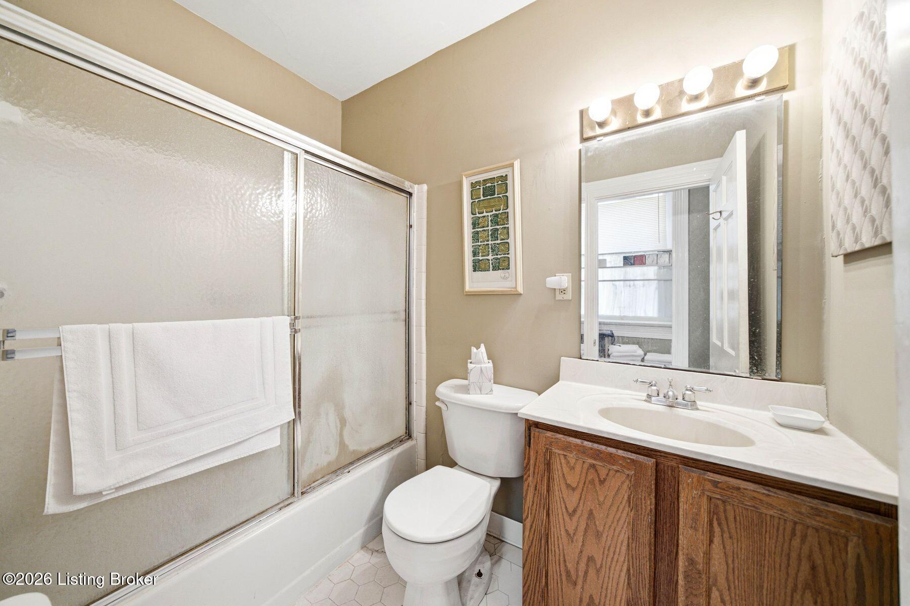 1271 Cherokee Road Louisville, KY 40204 - Photo 17 of 77 photo_online_020