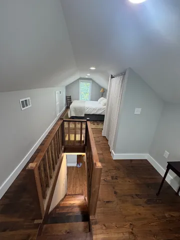 a view of entryway with a window