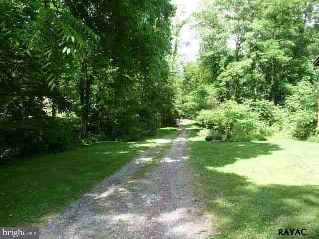250 Cemetery Road Manchester, PA 17345 - Photo 11 of 17