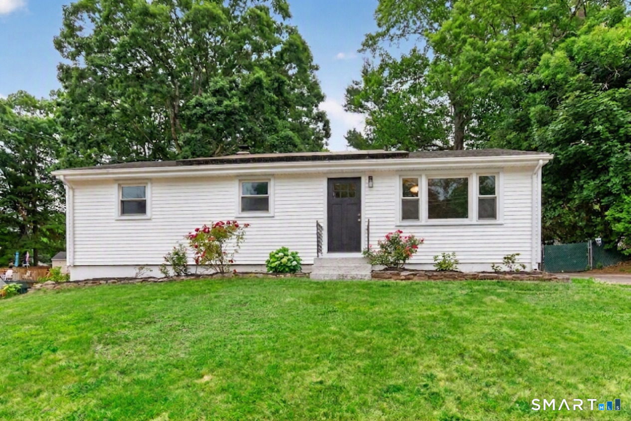 Beautifully Updated Oakdale Ranch with 5 Bedrooms & 2 Full Baths