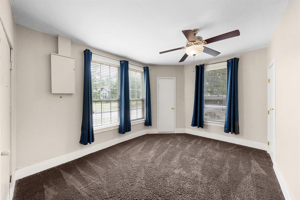 1301 Locust Street Commerce, TX 75428 - Photo 9 of 28