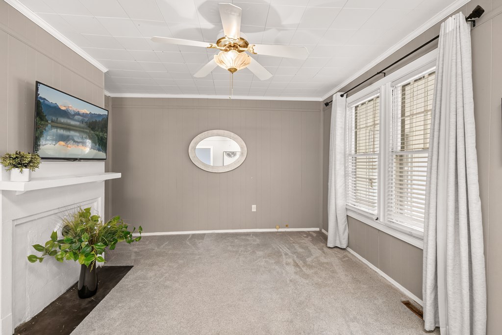 3526 Old Calhoun Falls Road Abbeville, SC 29620 - Photo 8 of 49 LIVING ROOM