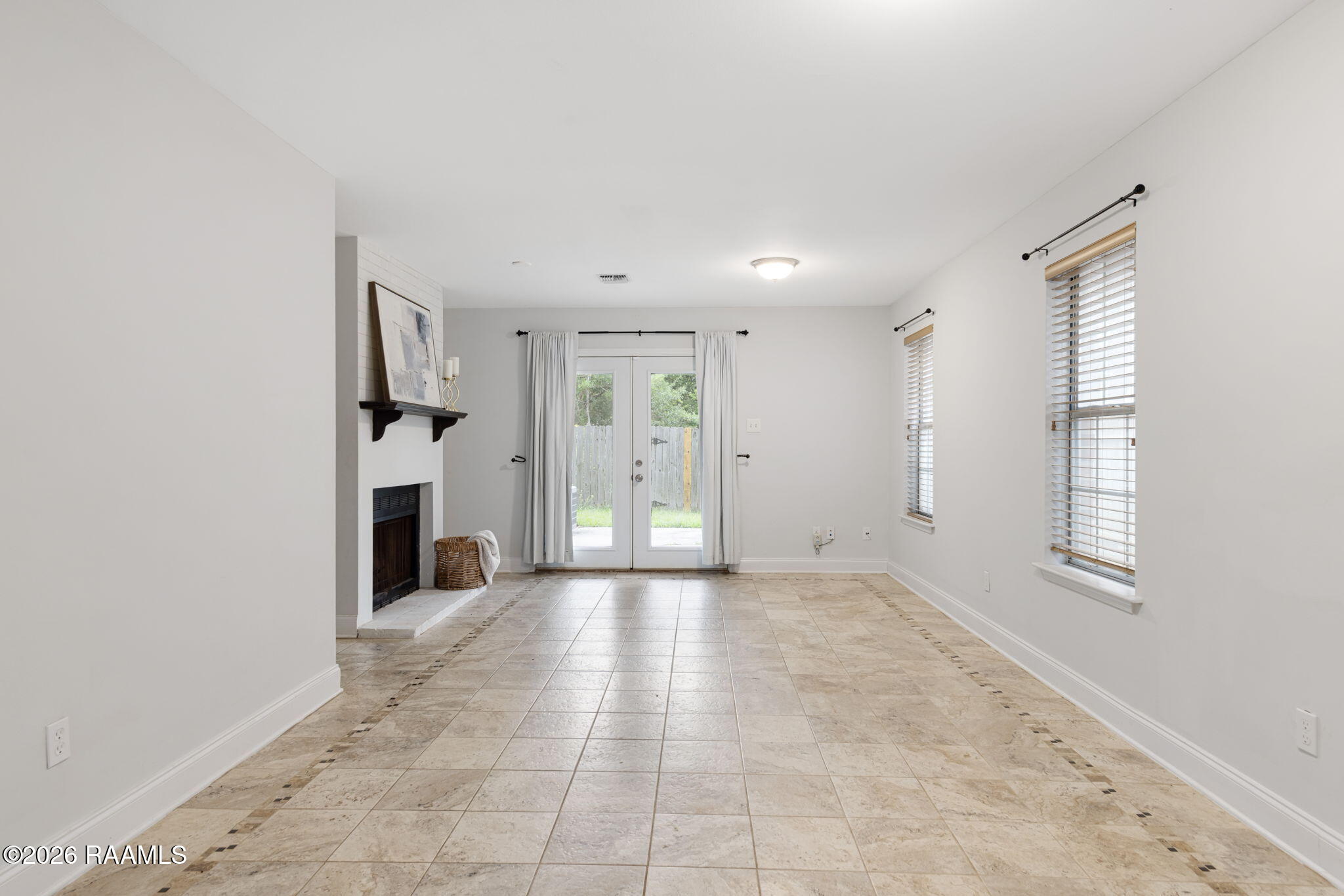 451 Rena Drive Lafayette, LA 70503 - Photo 3 of 14