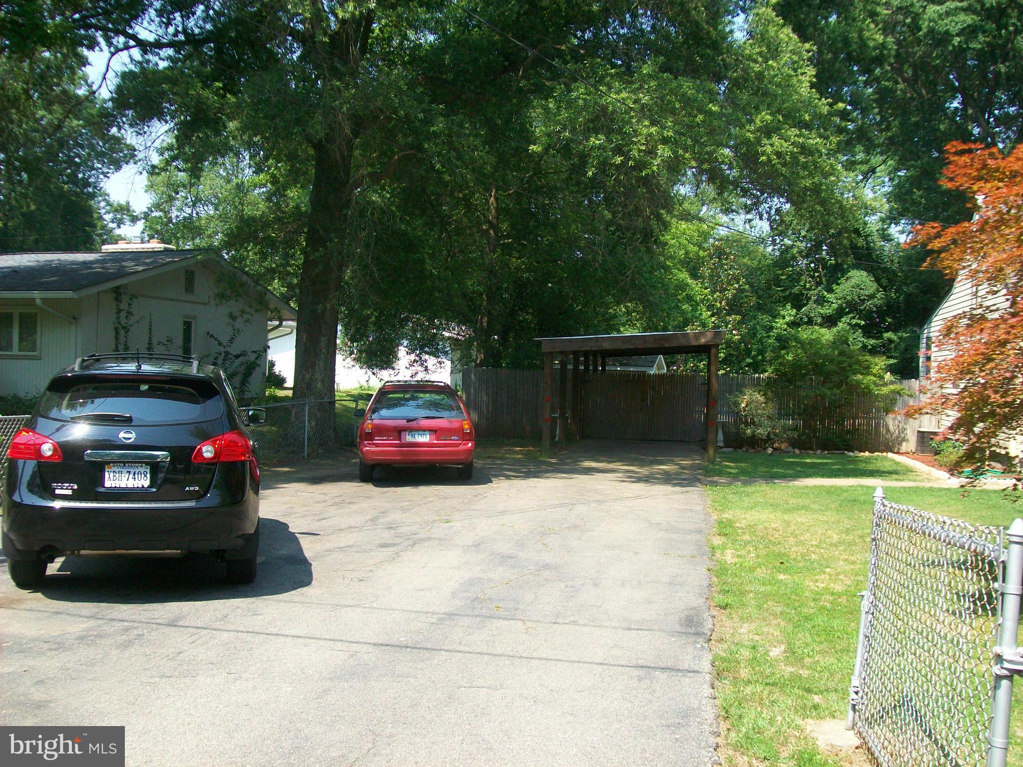 6832 Ridgeway Drive Springfield, VA 22150 - Photo 25 of 30 Driveway and Carport