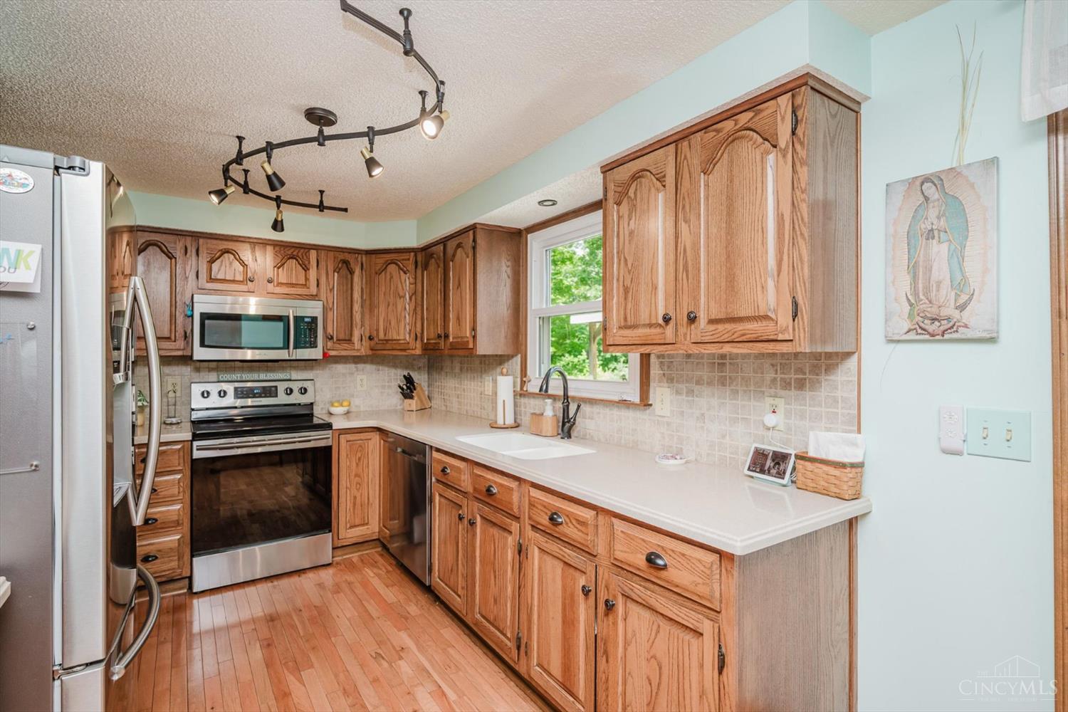 1184 Locust Corner Road Cincinnati, OH 45245 - Photo 19 of 70 Gallery Image 19