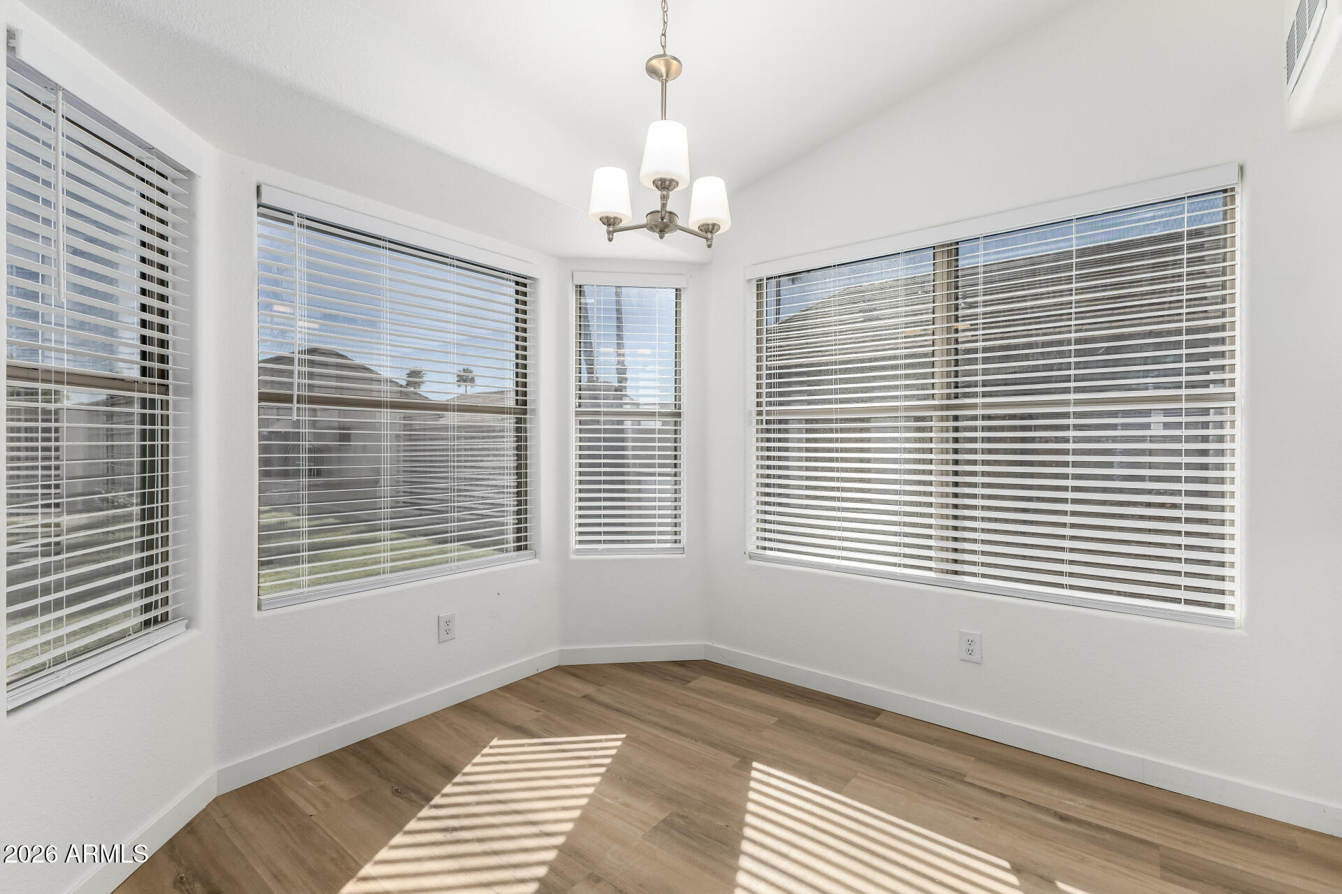 2085 East Smoke Tree Road Gilbert, AZ 85296 - Photo 8 of 27 08 - Smoke Tree