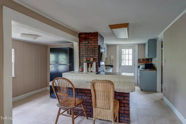 $177,900 | 1235 Riverside Road, Bluff City, TN 37618