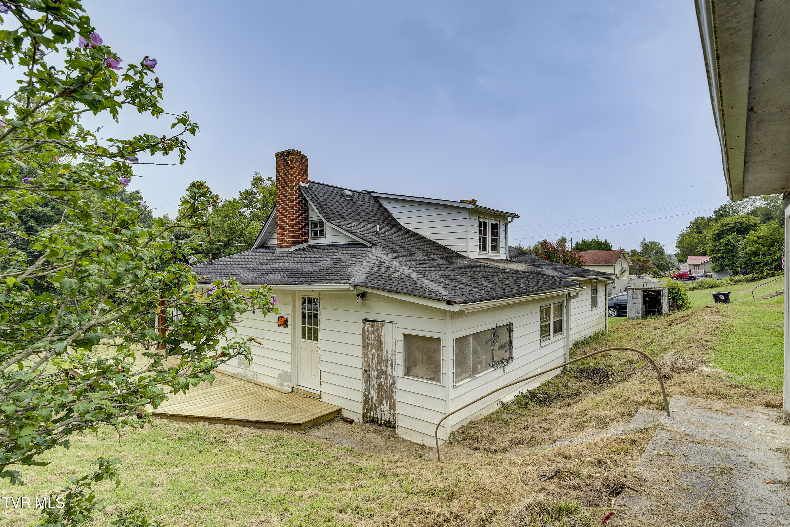 1235 Riverside Road Bluff City, TN 37618 - Photo 34 of 39 Riverside-34