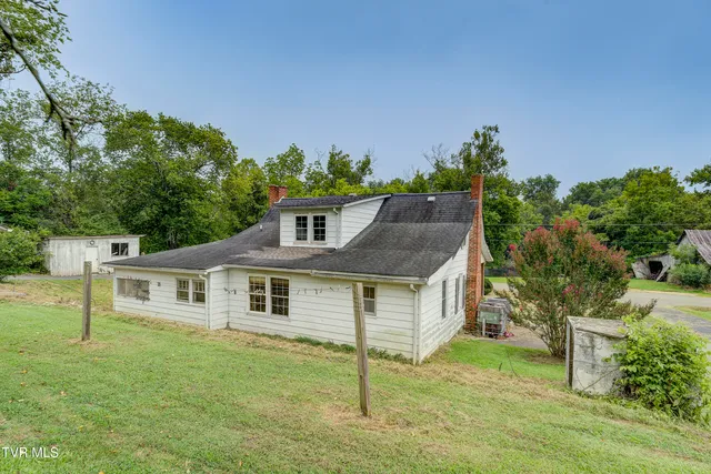 $177,900 | 1235 Riverside Road, Bluff City, TN 37618
