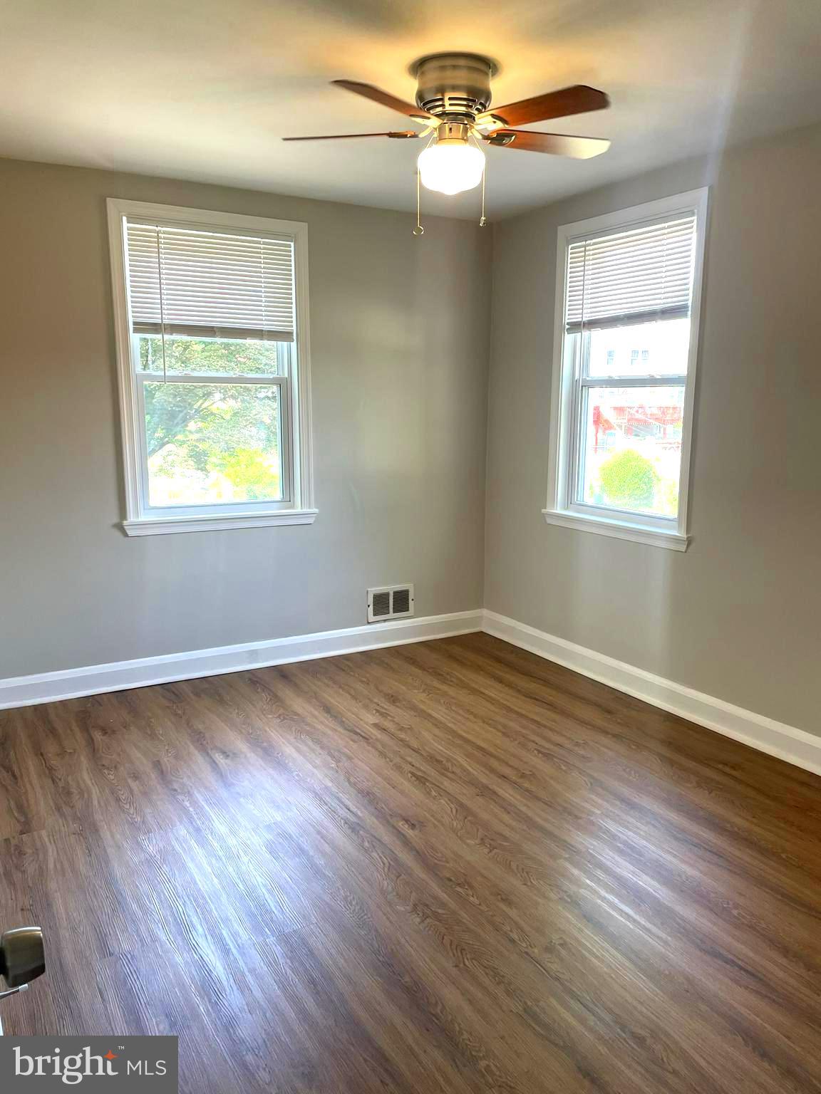 1049 Reverdy Road Baltimore, MD 21212 - Photo 15 of 20 Good size second bedroom