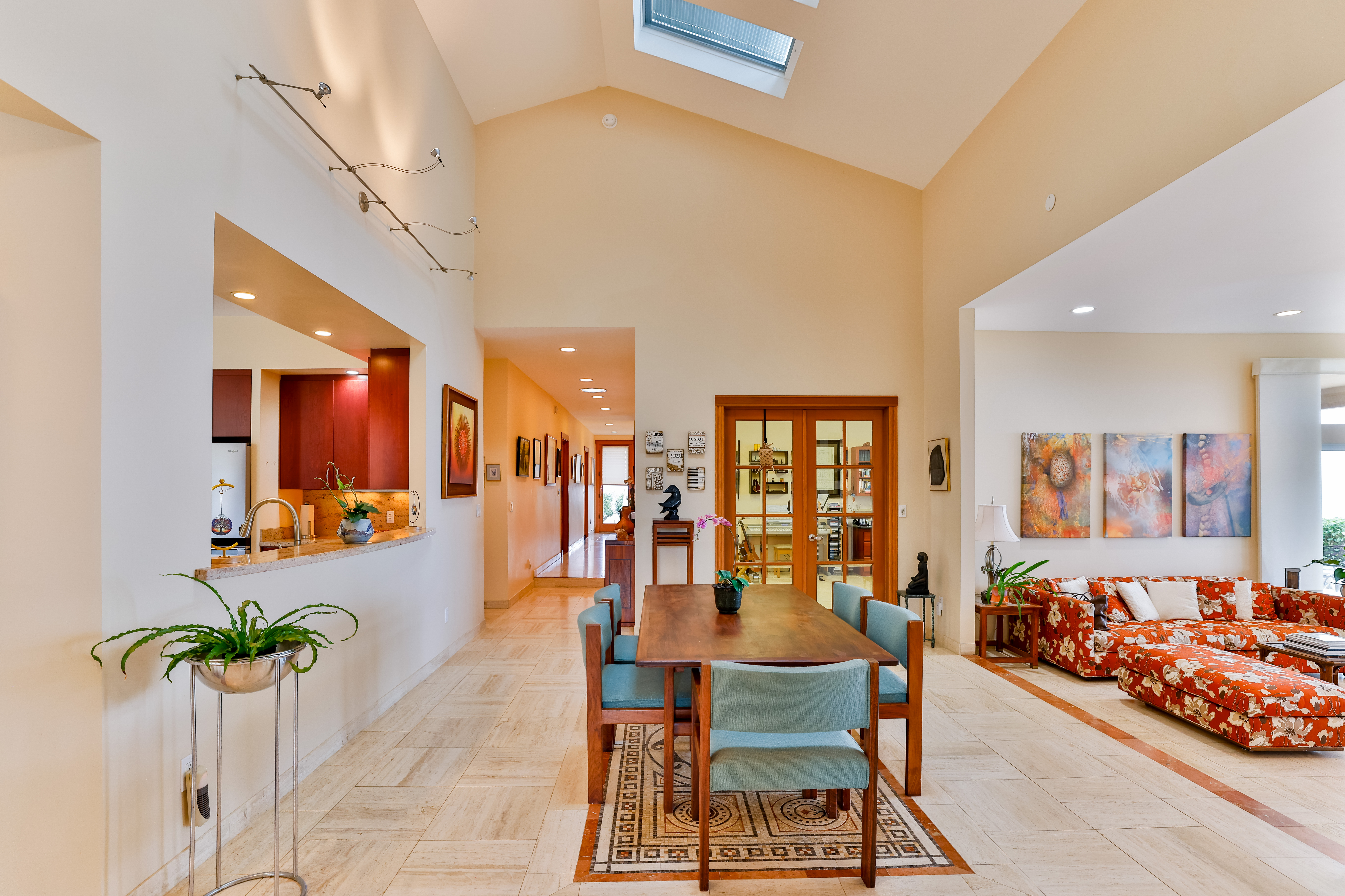59-1638 Kohala Ranch Road Kamuela, HI 96743 - Photo 2 of 29 a living room with furniture and a large window