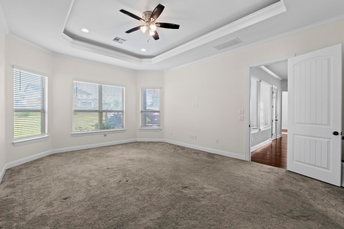 200 Tate Lane Round Rock, TX 78665 - Photo 13 of 40 a view of an empty room with a window