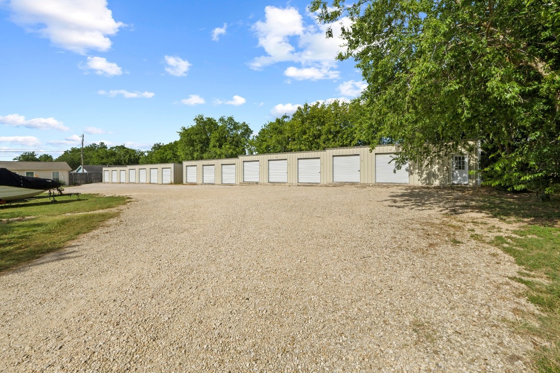 200 Tate Lane Round Rock, TX 78665 - Photo 33 of 40 a view of an outdoor space and a yard