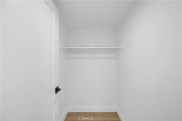 $3,965 | 14420 Tiara Street, Van Nuys, CA 91401