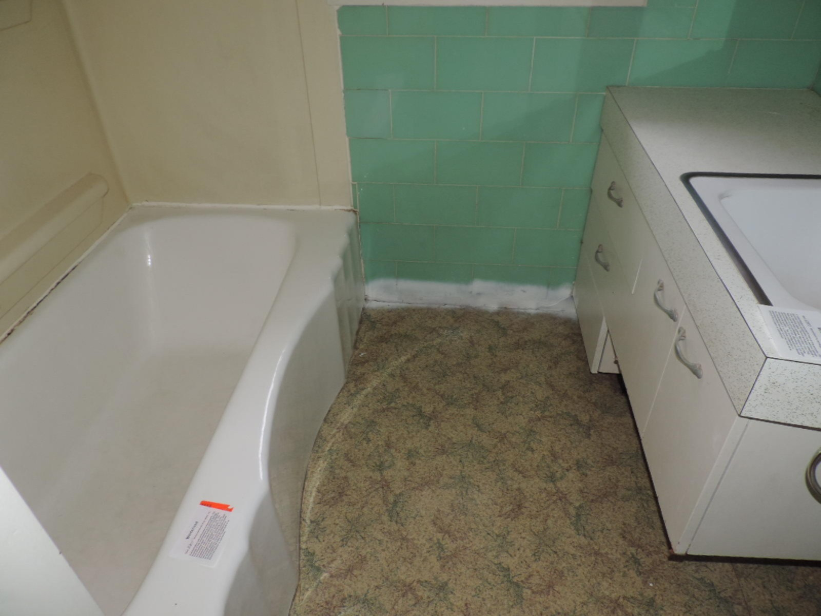 1279 Pontiac Road Benton Harbor, MI 49022 - Photo 22 of 29 263-374560 Bathroom II