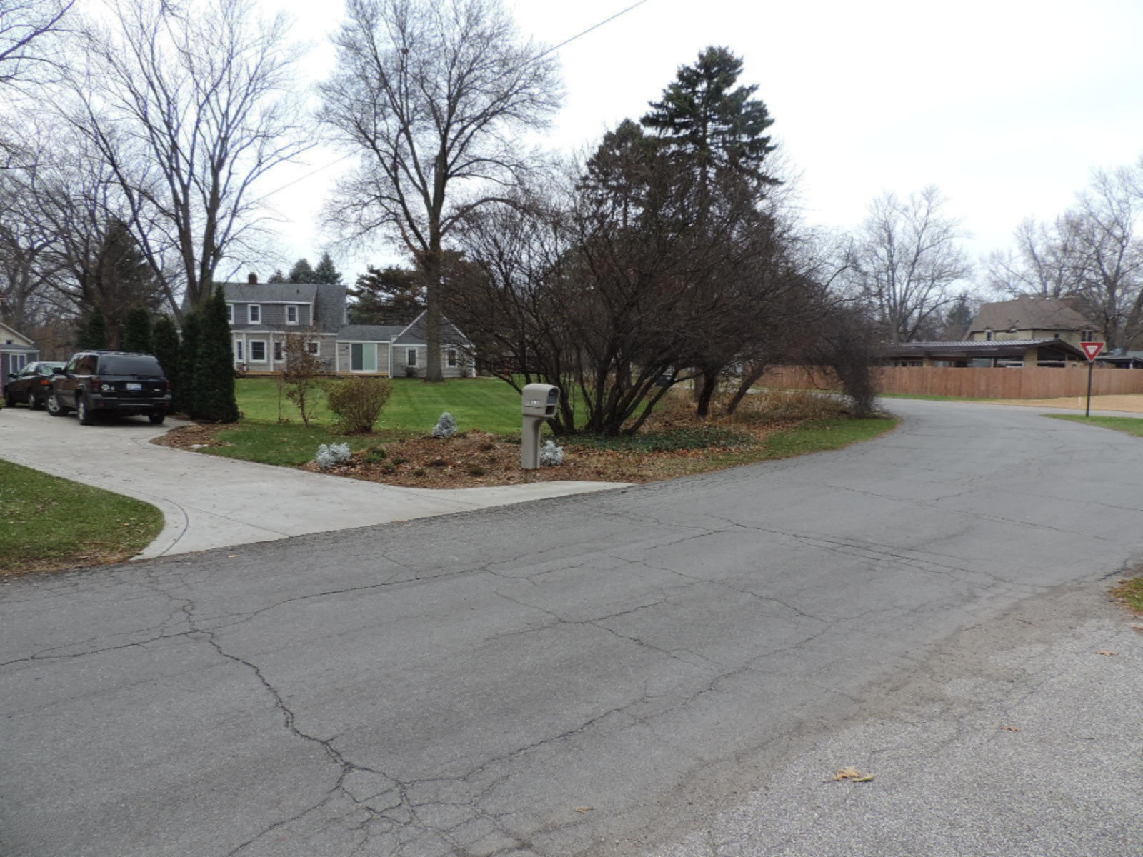 263-374560 Street Scene