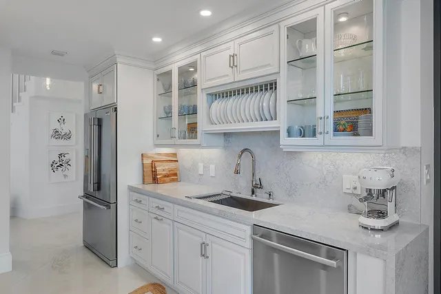 $2,775,000 | 3120 South Ocean Boulevard, Unit 2 101, Palm Beach, FL 33480