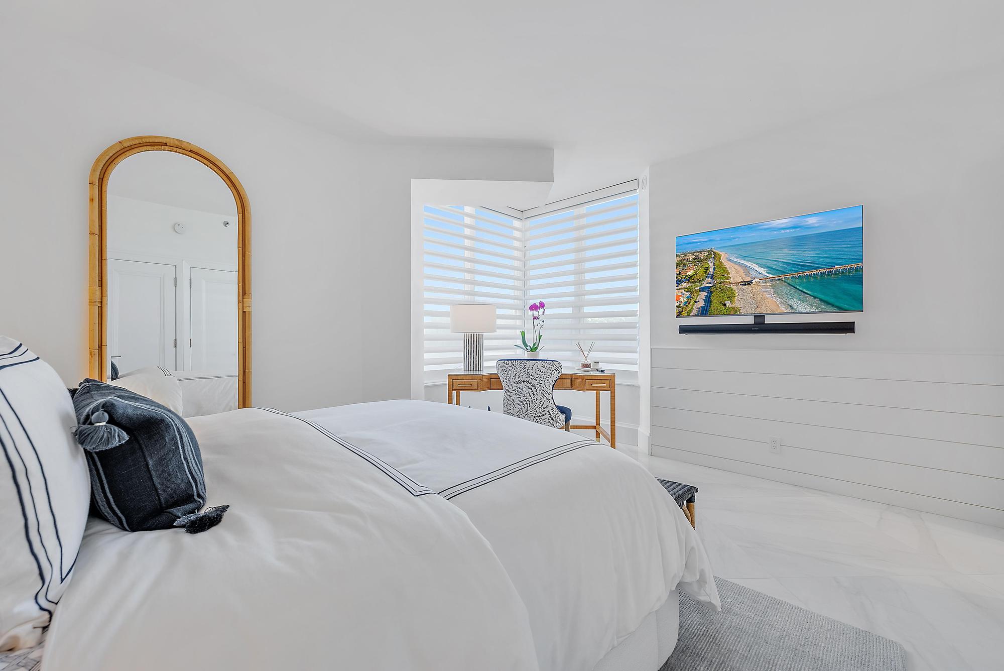 3120 South Ocean Boulevard, Unit 2 101 Palm Beach, FL 33480 - Photo 17 of 39 3120 S Ocean Boulevard, 2 101-2