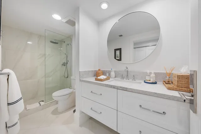 $2,775,000 | 3120 South Ocean Boulevard, Unit 2 101, Palm Beach, FL 33480