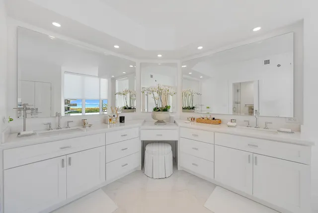 $2,775,000 | 3120 South Ocean Boulevard, Unit 2 101, Palm Beach, FL 33480