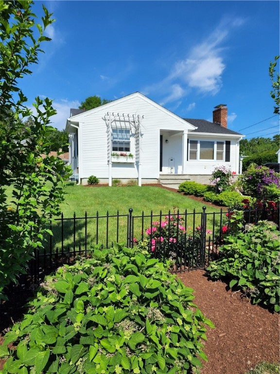 26 Arrowfield Road Cranston, RI 02921 - Photo 1 of 2 Gallery Image 1