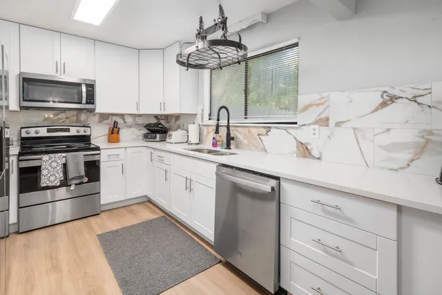 $4,500 | 502 Upland Place, Mount Pleasant, SC 29464