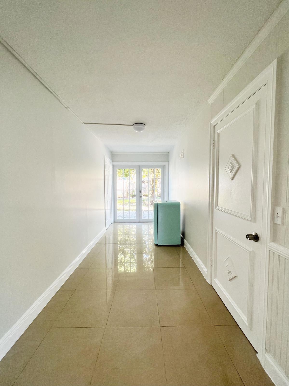 67 Tortuga Road Palm Springs, FL 33461 - Photo 6 of 16 728ee449-8fd8-4e43-b902-cfa42d0b0702