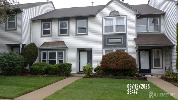 $2,800 | 13 Heritage Square, Sayreville, NJ 08872