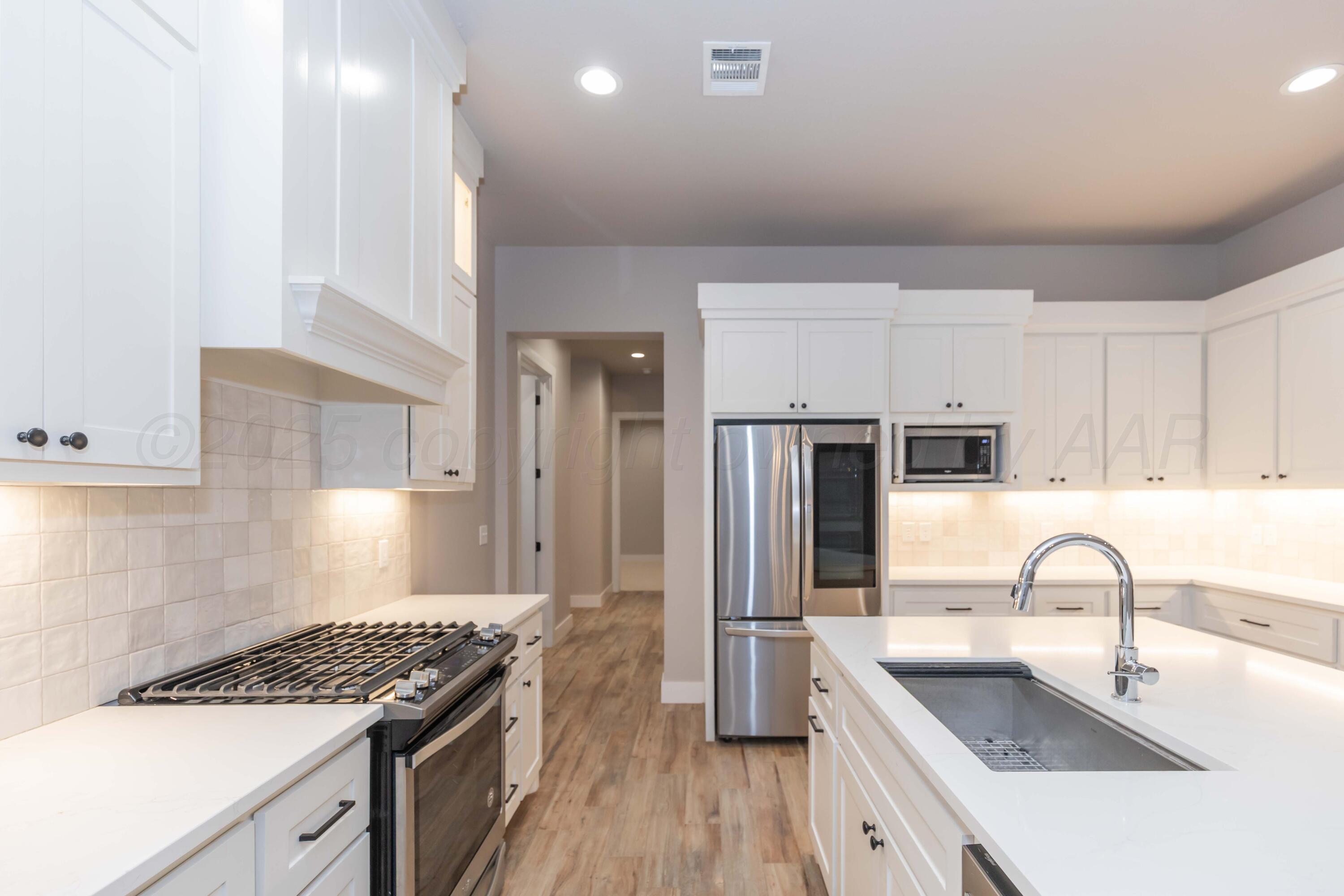 6206 Foley Square Street Amarillo, TX 79119 - Photo 15 of 73 KITCHEN VIEW 3