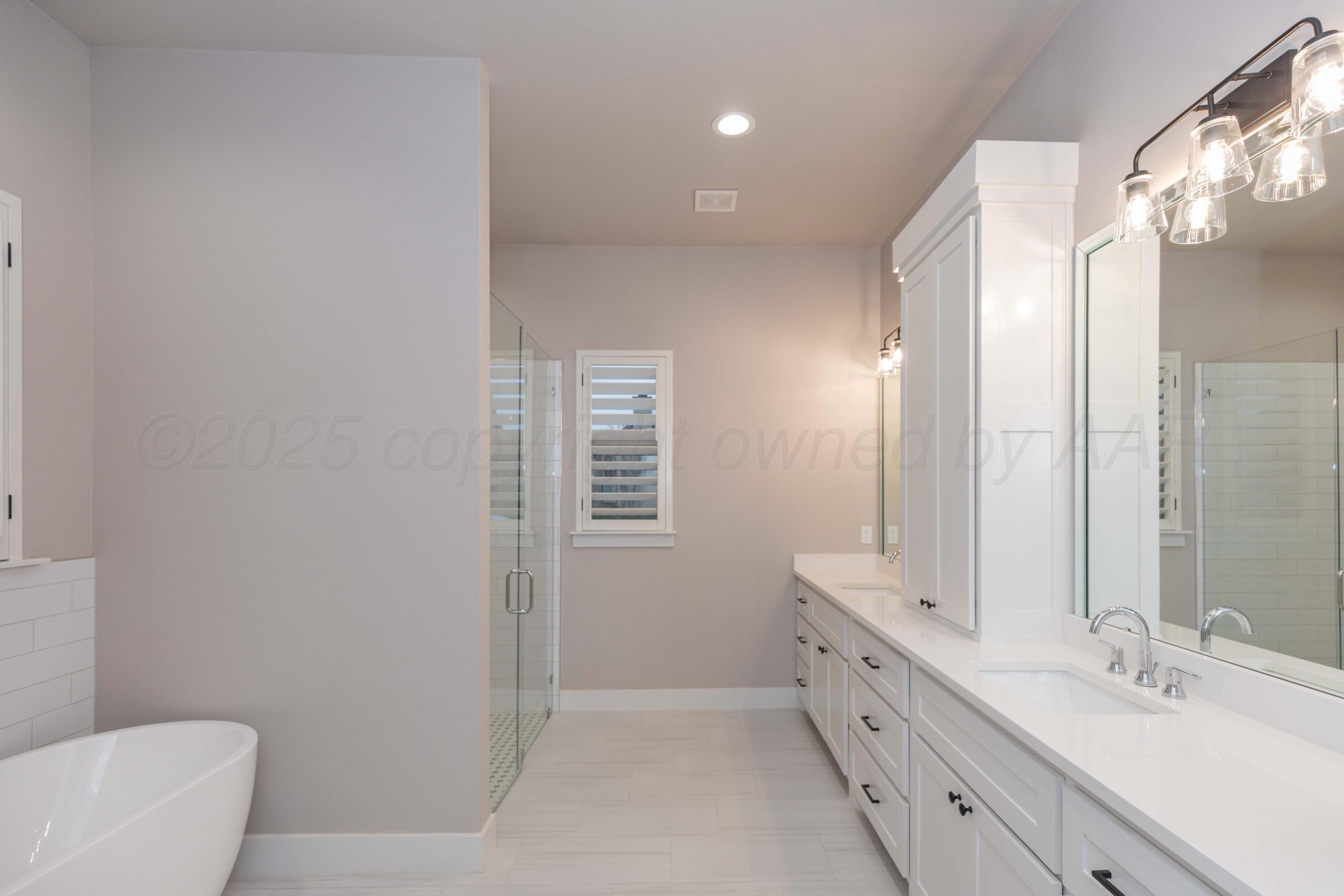 6206 Foley Square Street Amarillo, TX 79119 - Photo 26 of 73 PRIMARY BATH VIEW 1