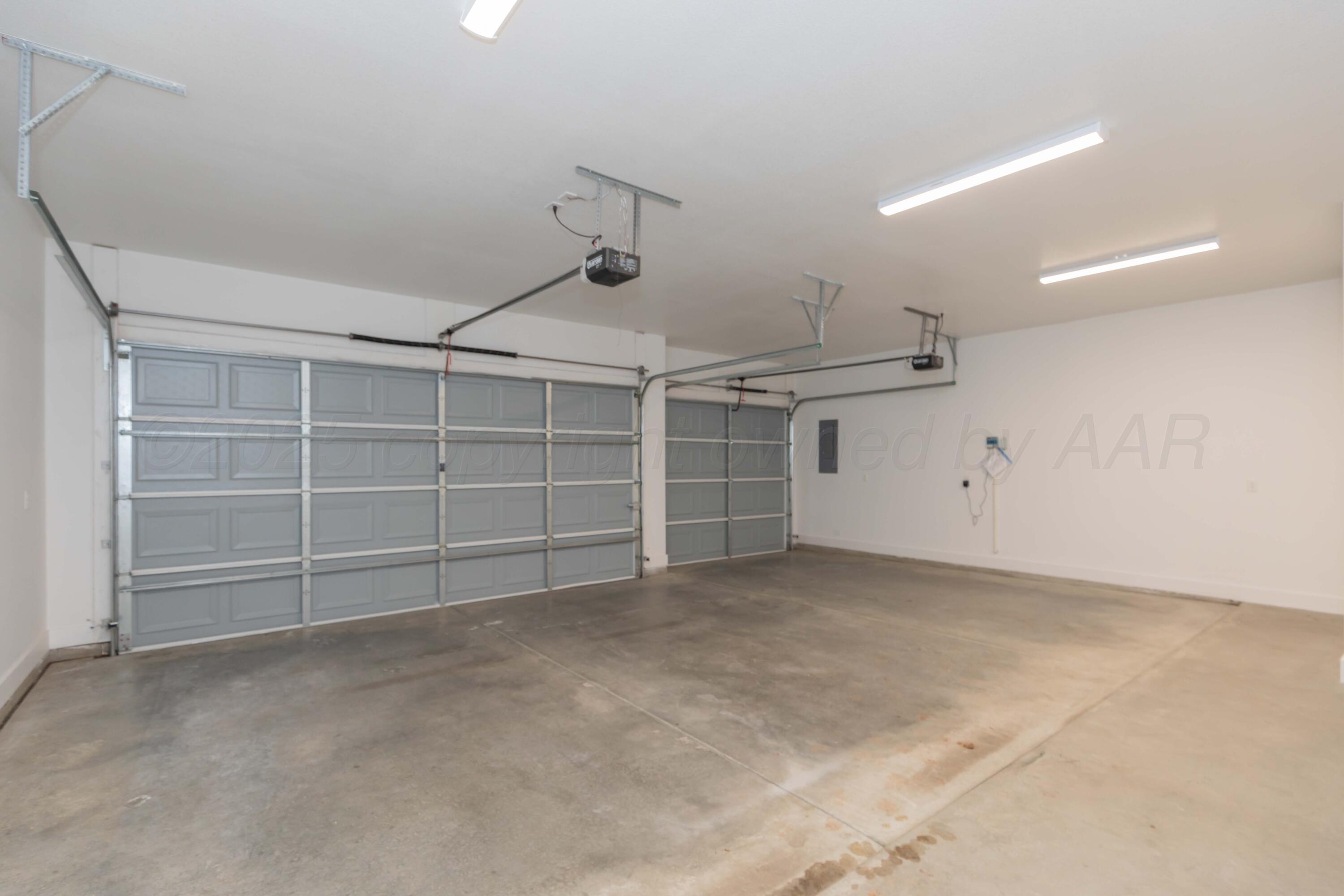 6206 Foley Square Street Amarillo, TX 79119 - Photo 68 of 73 GARAGE