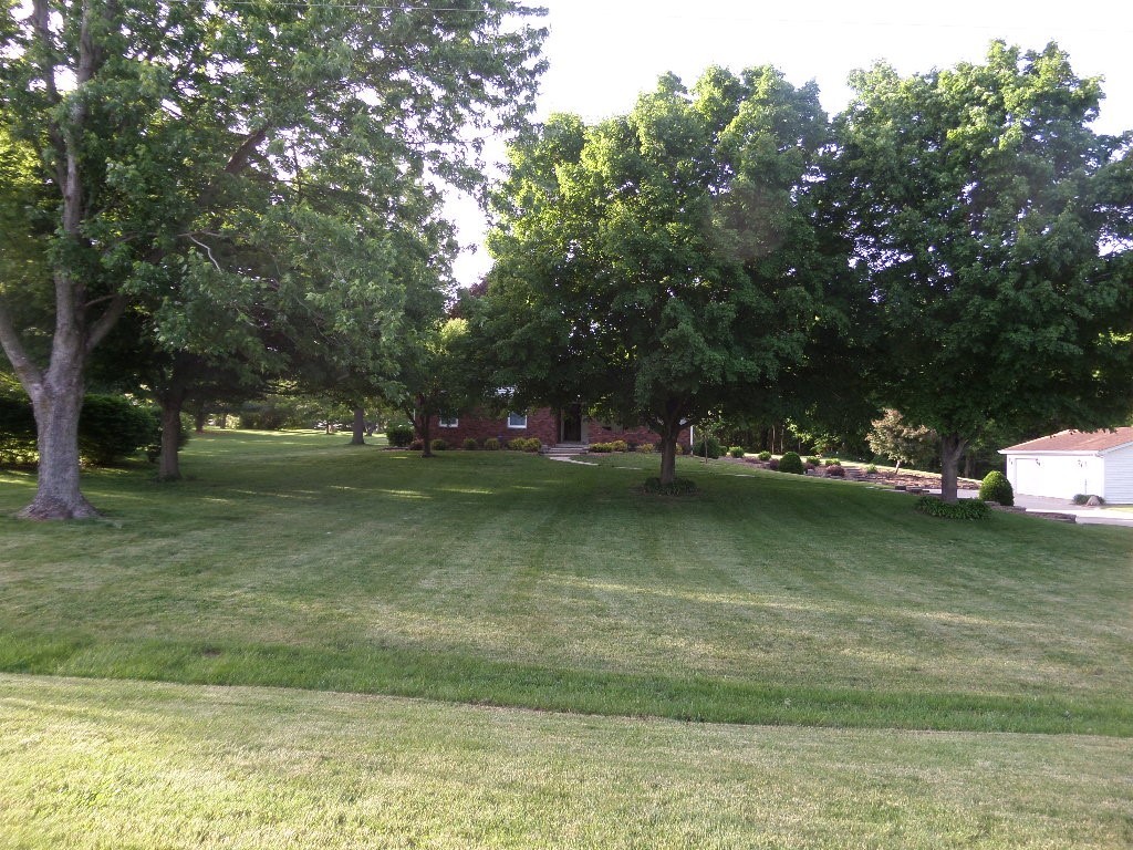 7935-e 225n County Road Charleston, IL 61920 - Photo 23 of 34