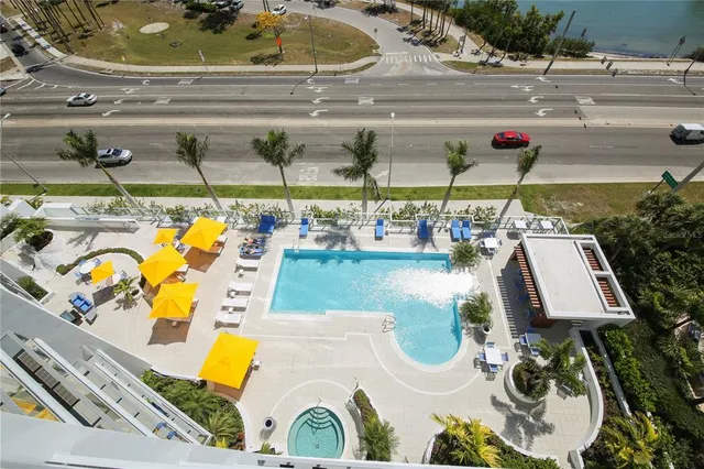 $2,395,000 | 1155 North Gulfstream Avenue, Unit 802, Sarasota, FL 34236