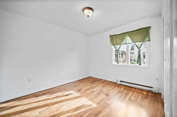 a view of empty room with window