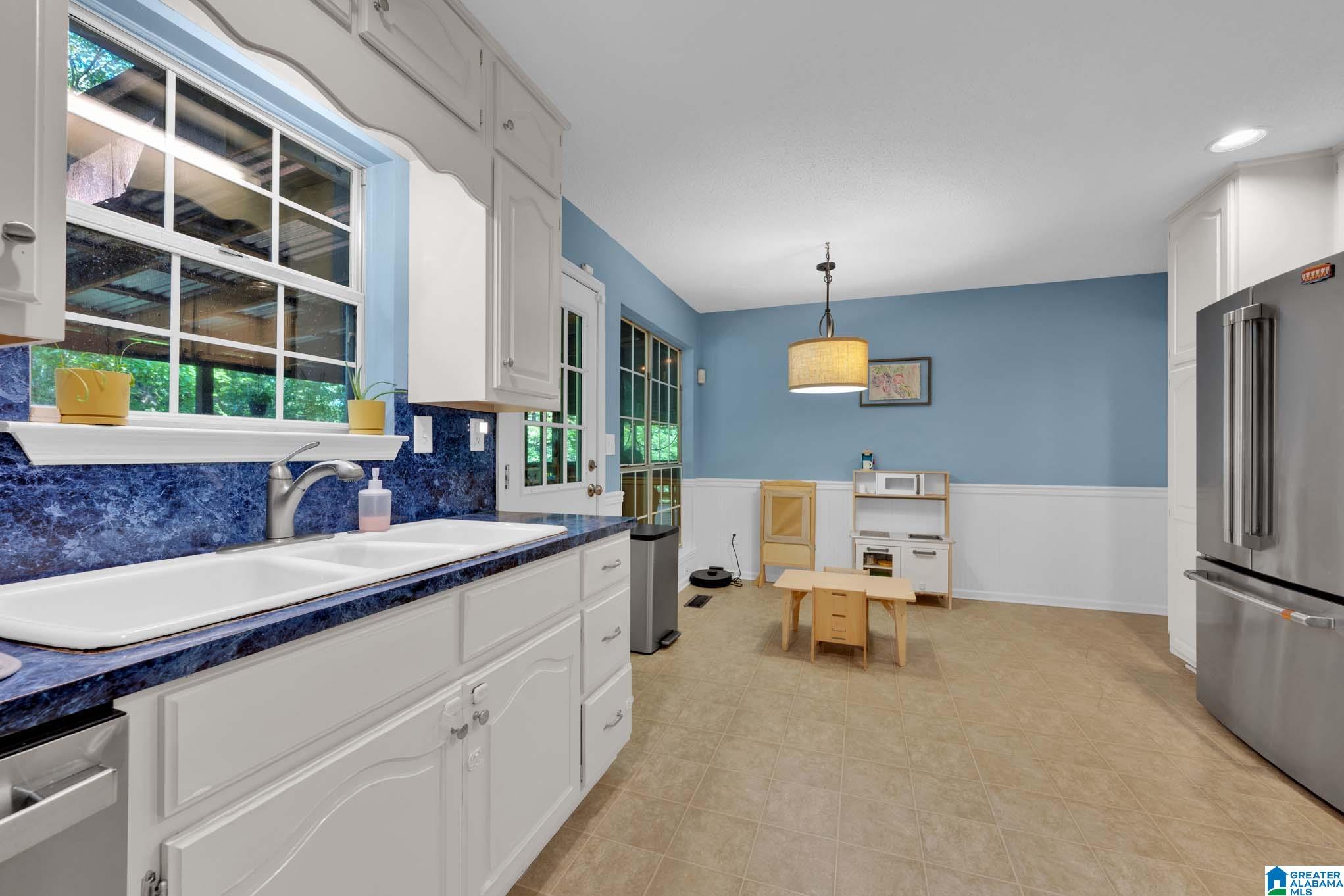 659 Ridge Top Circle Birmingham, AL 35206 - Photo 13 of 42 Gallery Image 13
