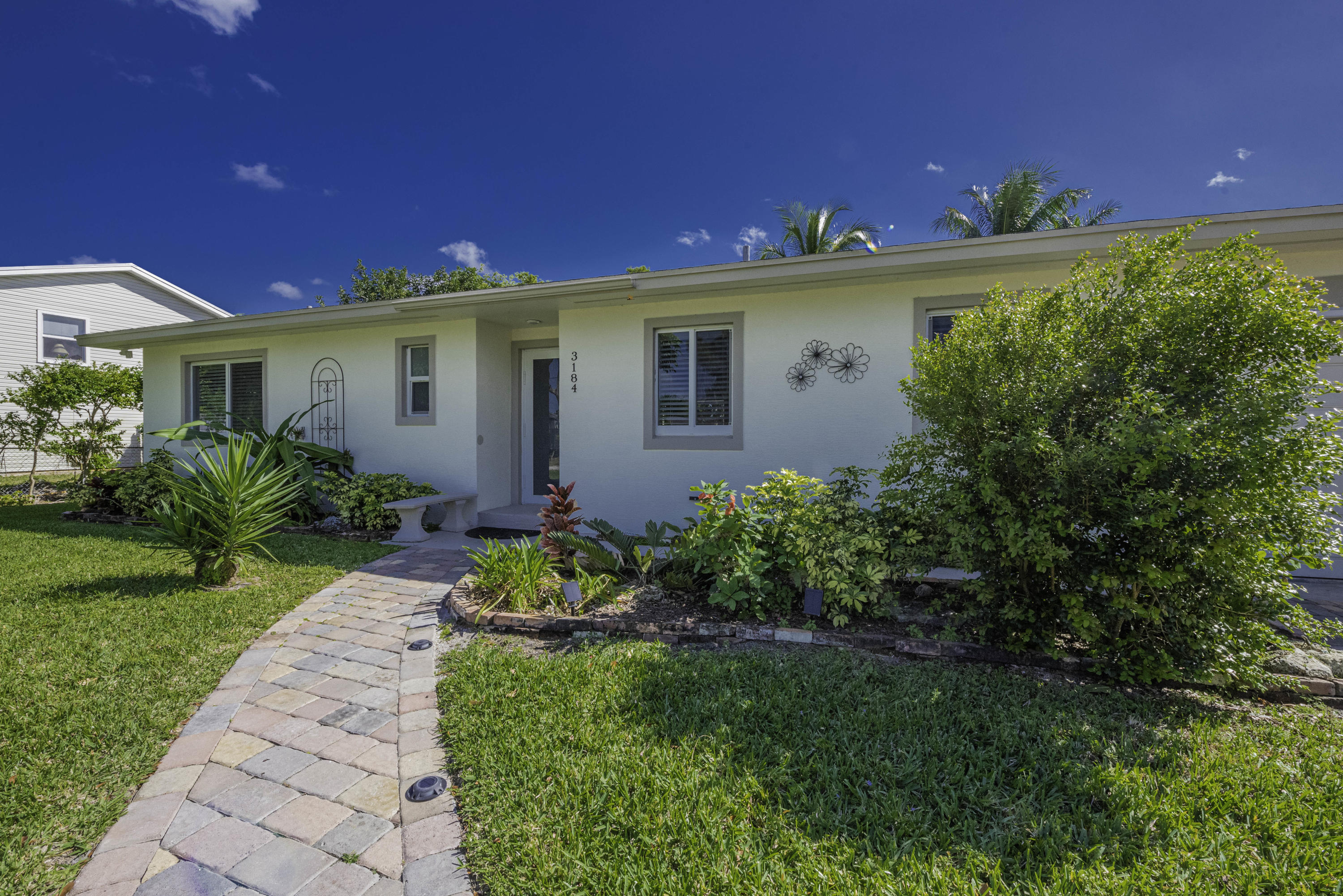 3184 Karl Road West Palm Beach, FL 33406 - Photo 3 of 52 3184 Karl Rd (3 of 52)