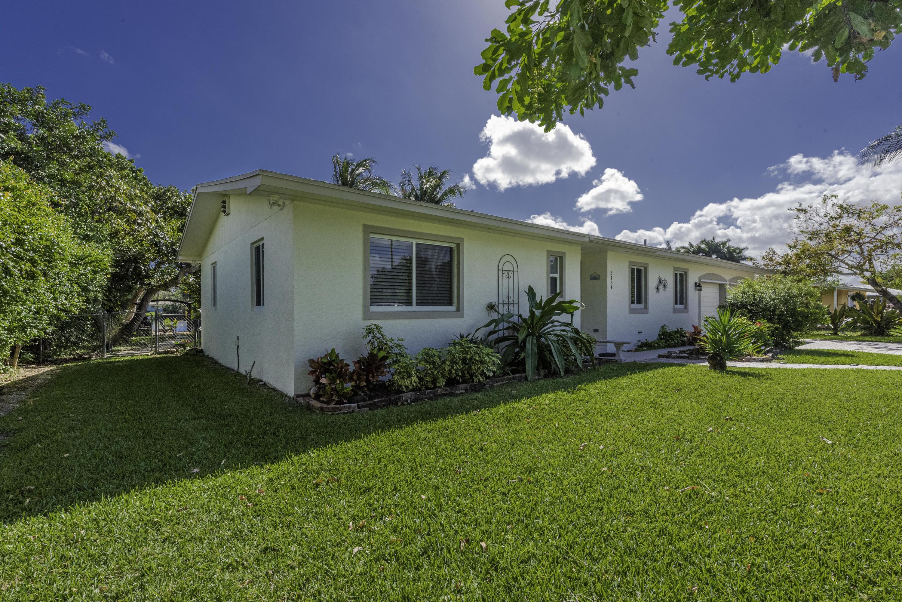 3184 Karl Road West Palm Beach, FL 33406 - Photo 4 of 52 3184 Karl Rd (4 of 52)