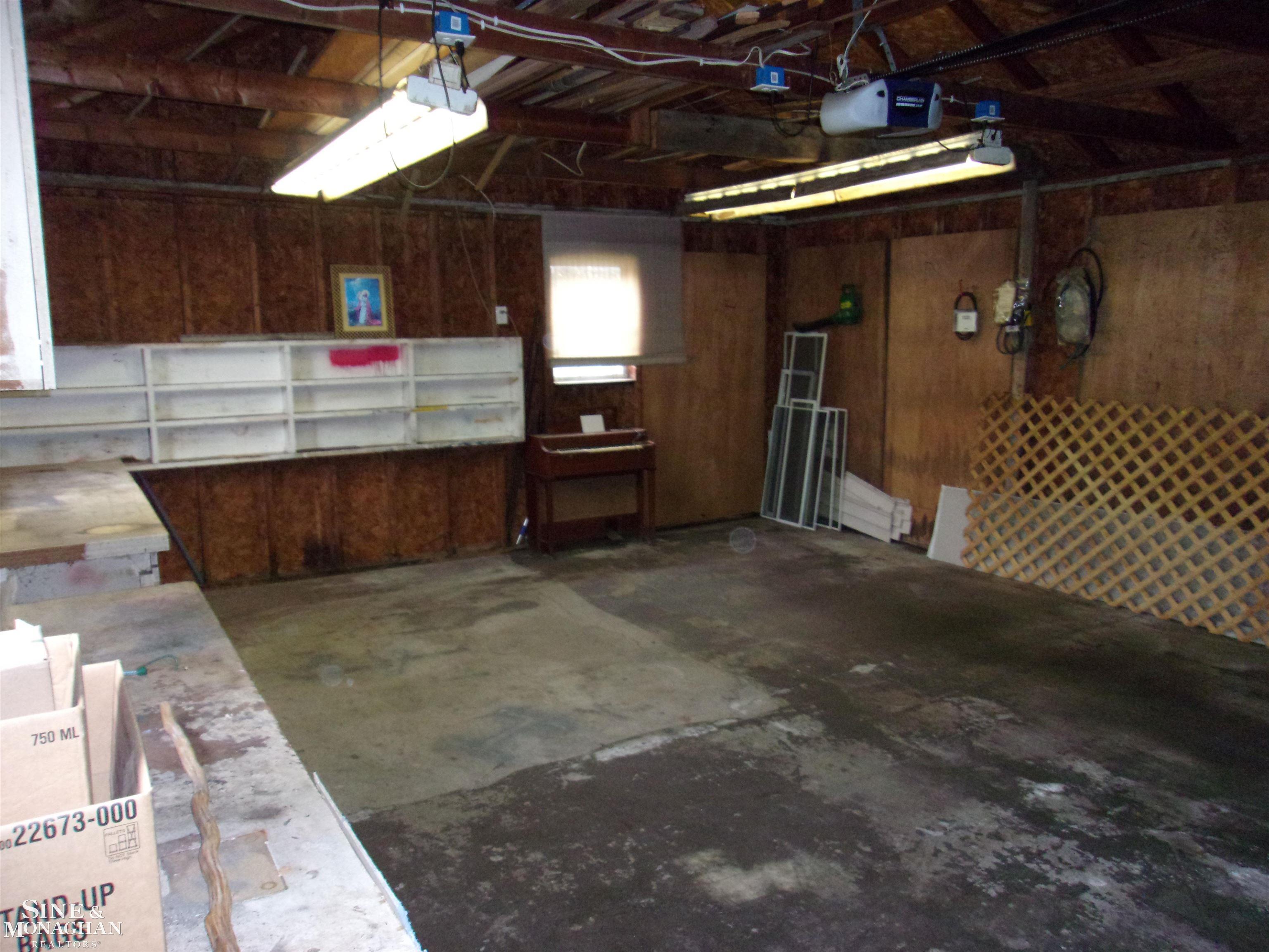 7633 Marsh Road Marine City, MI 48039 - Photo 13 of 52 50157421-5a8d8f70-692c-4a14-9910-e2f6ff3a5606.JPG