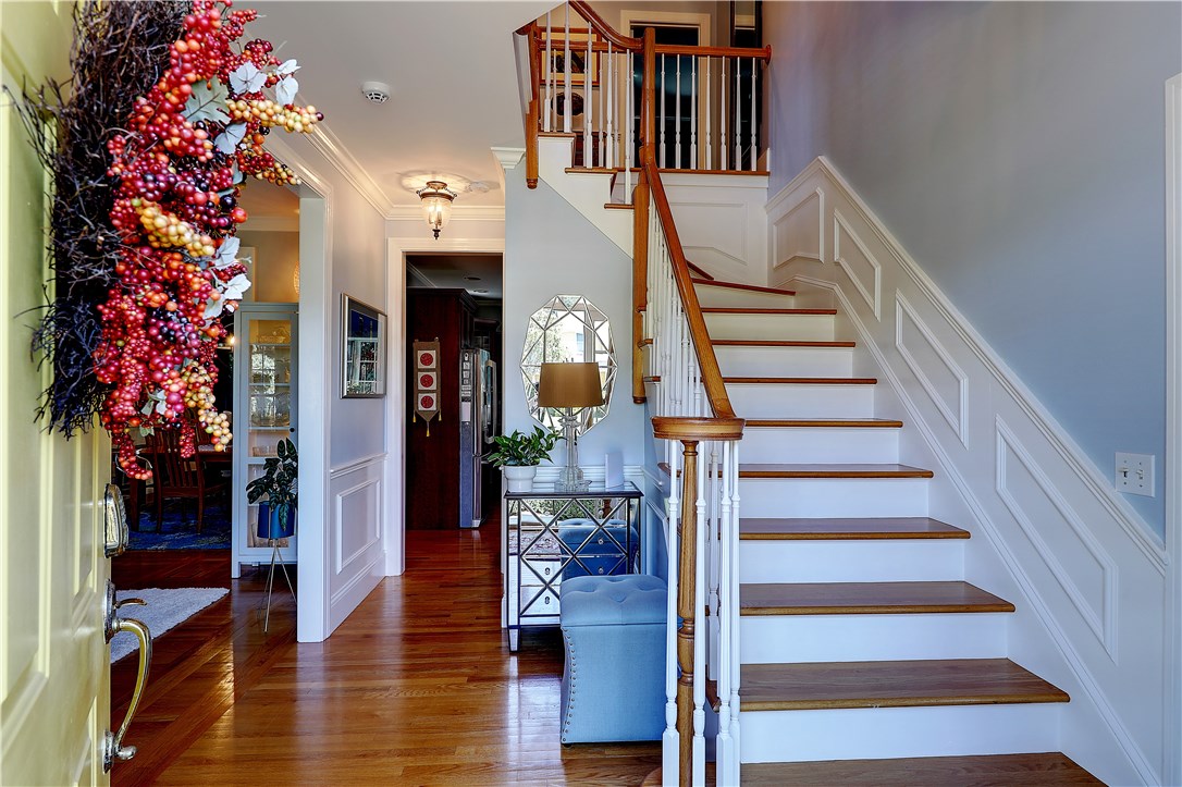 8 Jacobs Point Road Warren, RI 02885 - Photo 4 of 28