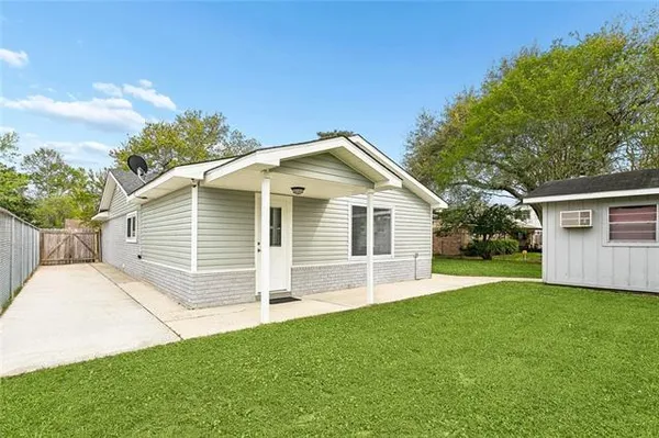 $1,900 | 1517 Ridgecrest Drive, Slidell, LA 70458