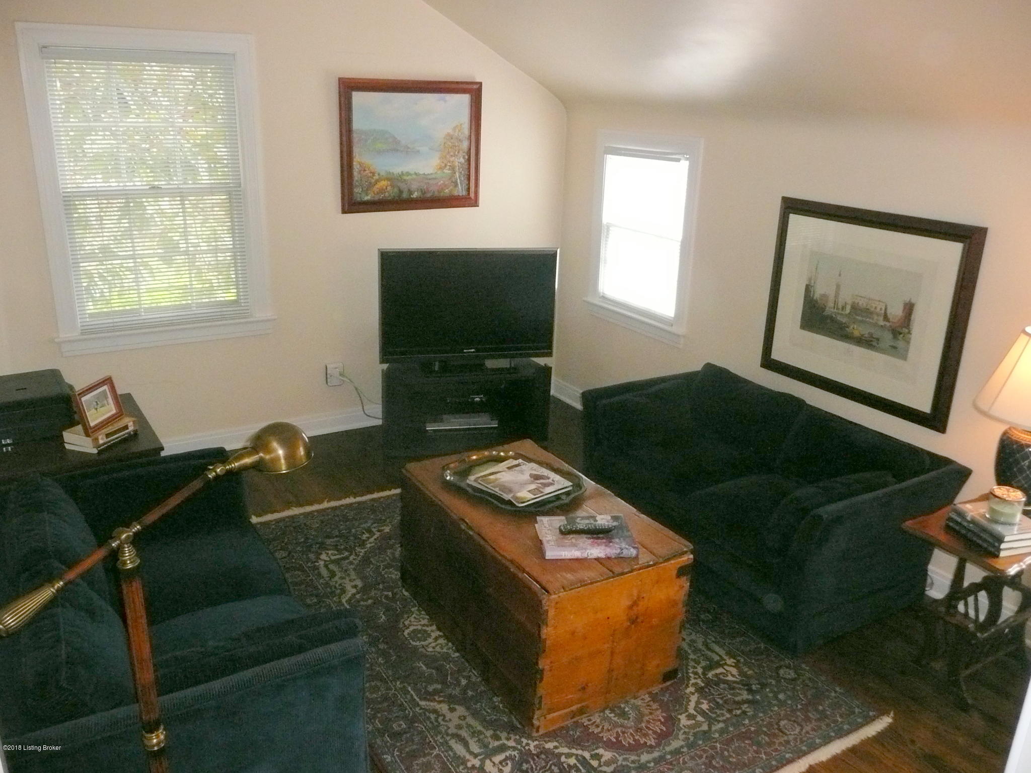 431 Lightfoot Road Louisville, KY 40207 - Photo 42 of 54 P1090219
