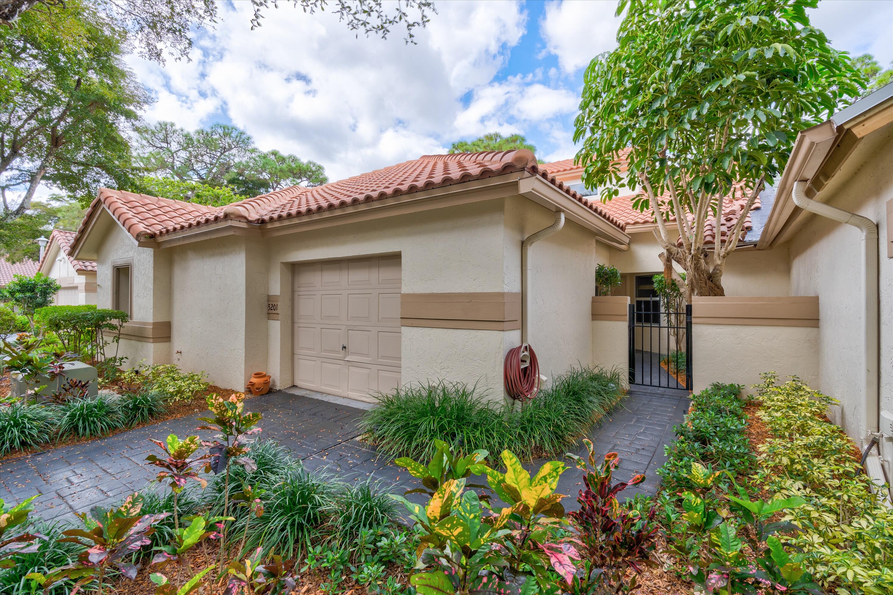 5201 Majorca Club Drive Boca Raton, FL 33486 - Photo 2 of 26 04-5201 Majorca Club Boca Raton-108