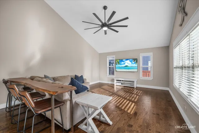 $499,900 | 363 Cornwall Avenue, South Elgin, IL 60177