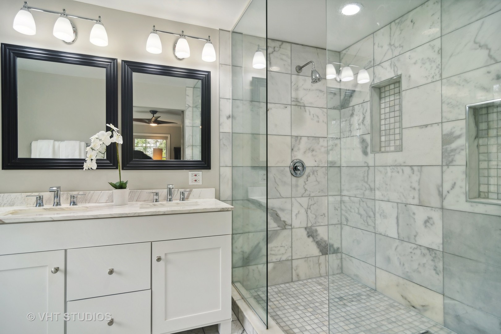 437 Elm Road Barrington, IL 60010 - Photo 13 of 31 Gallery Image 13